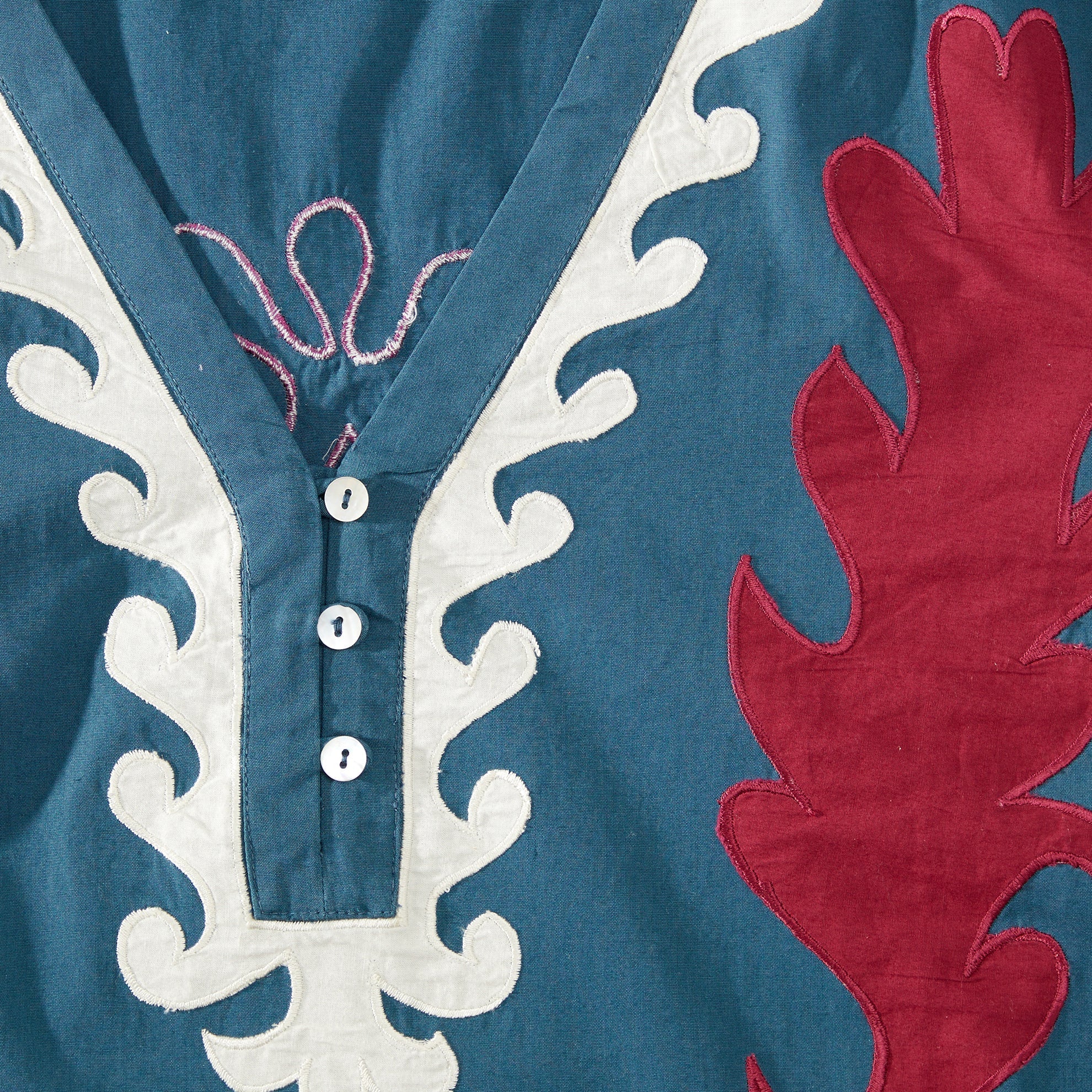 Luisas Applique Caftan - Image 5